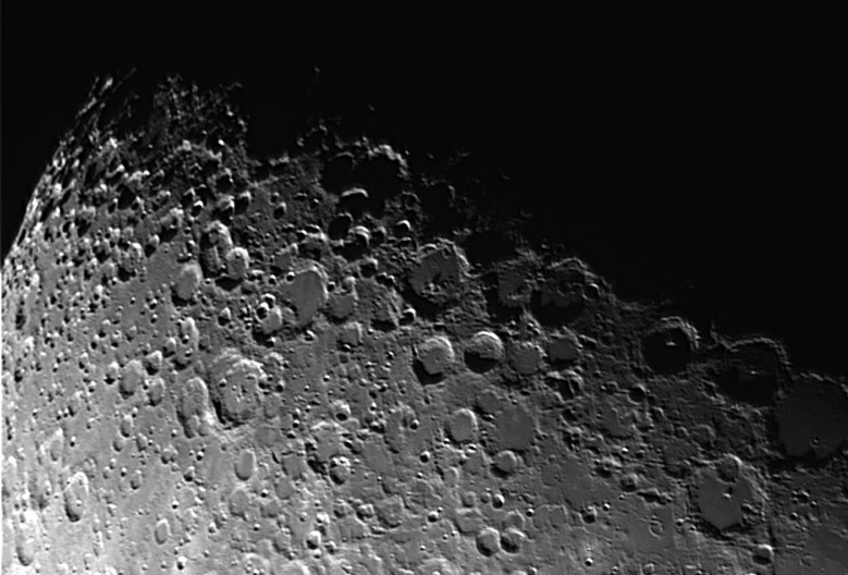 Moon_R_26_04_2015_184507.jpg