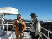 Göran Hosinsky (till vänster) och undertecknad uppe på det svenska solobservatoriet