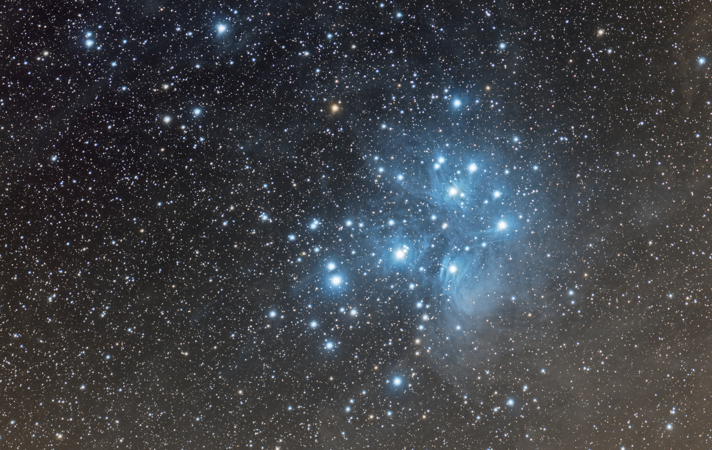 M45_21x3_87x5_55x8_15h38m_WZ_4-5-Drizzle-integration.jpg