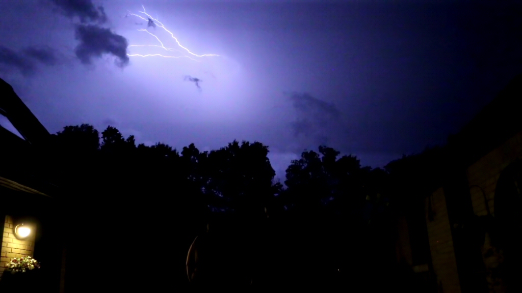 Thunder4.jpg