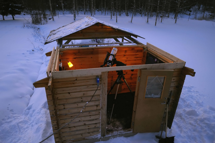 Gussö-obset i sin första utgåva. CGEM på stativ med WO FLT-110, WO Megrez 80 och Scopos 66.