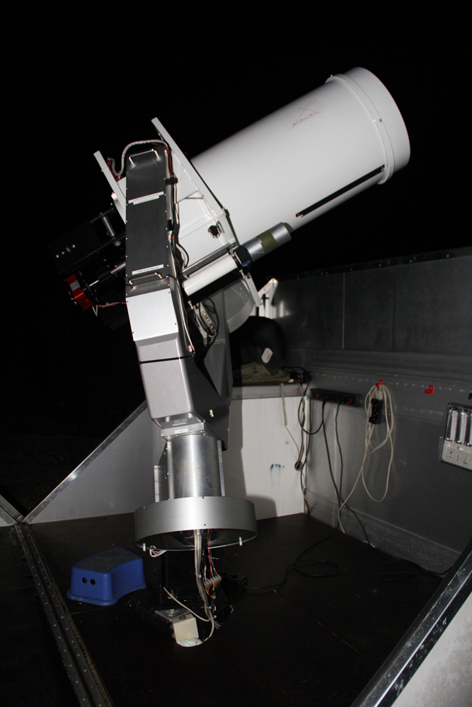 Nya astrofoton på gång. SBIG 8300M, Lumicon GEG (off-axis guider) och Starlight Express Lodestar (guidekamera).